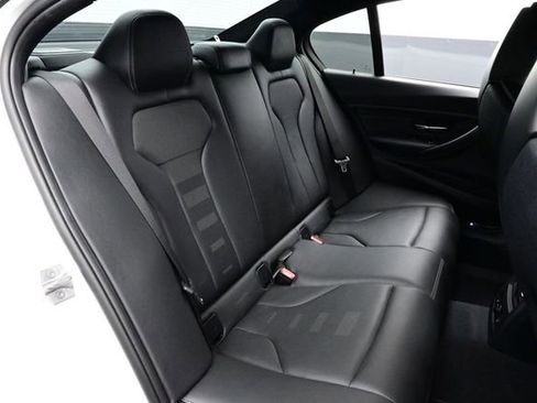 Used 2018 BMW M3 RWD image 16