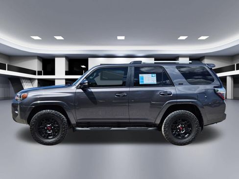 Used 2023 Toyota 4Runner SR5 Premium w/ Moonroof Package AWD/4WD image 3