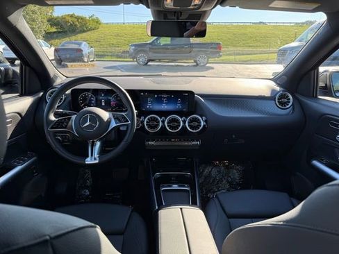 Certified 2025 Mercedes-Benz GLA 250 4MATIC image 16