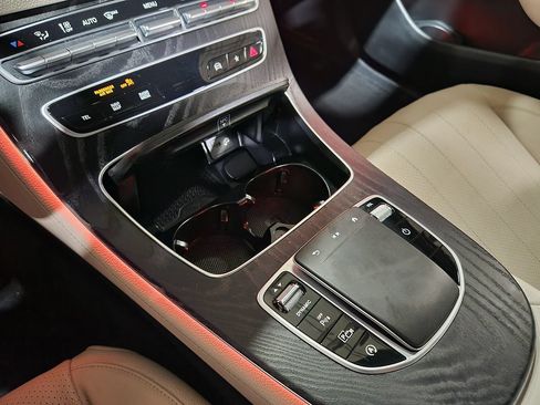 Used 2021 Mercedes-Benz E 450 4MATIC Sedan w/ Premium Package image 39