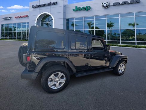 Certified 2022 Jeep Wrangler Unlimited Sport w/ Sun And Sound Package image 7