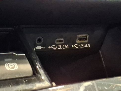 Certified 2024 Subaru Outback Premium w/ Popular Package #1 AWD/4WD image 24