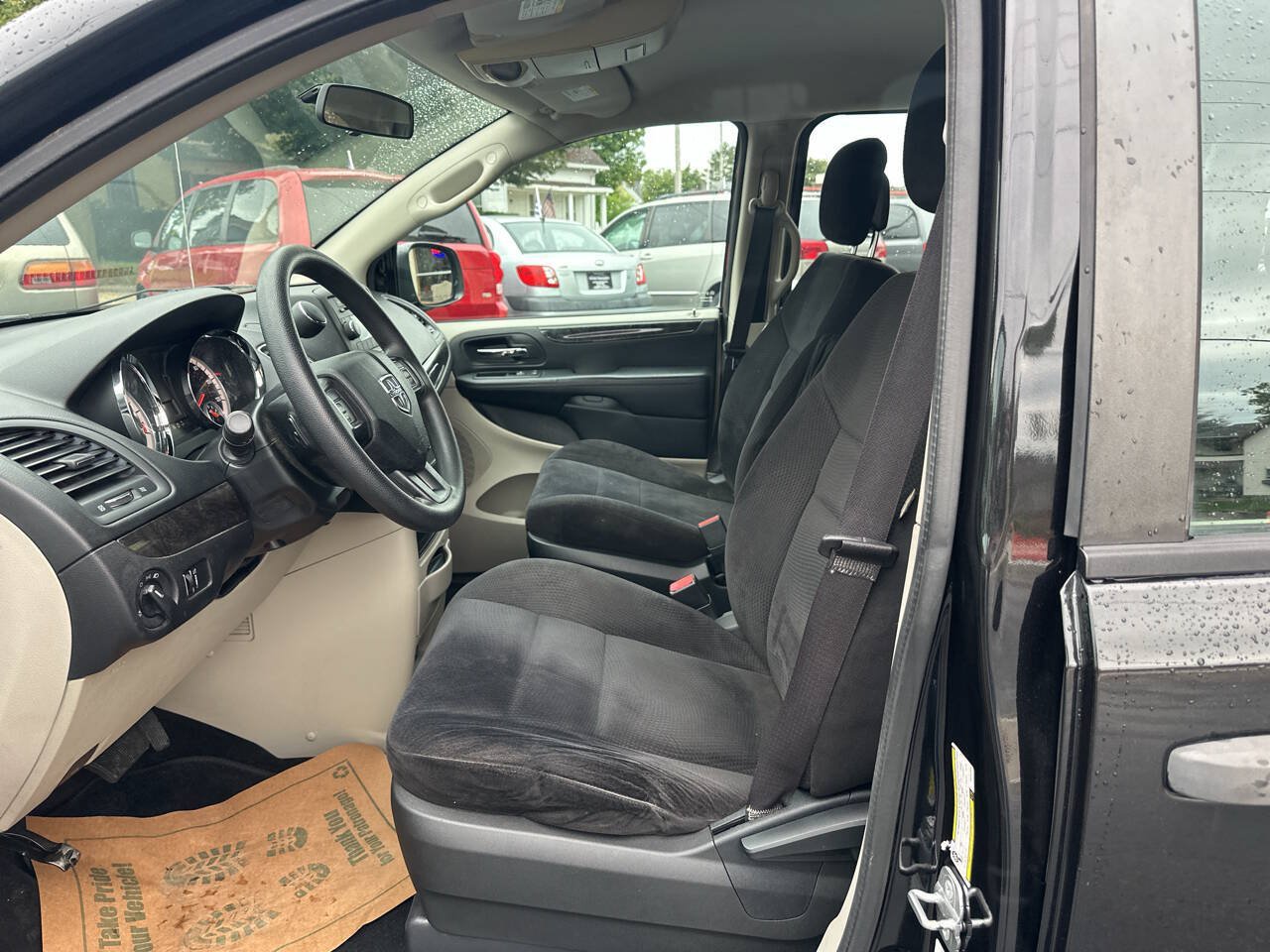 Used 2014 Dodge Grand Caravan FWD image 17