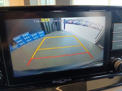 Used 2021 Kia Seltos LX image 26