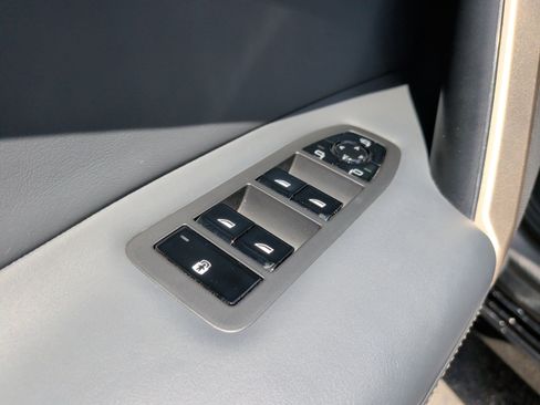 Used 2024 BMW iX M60 AWD/4WD image 29