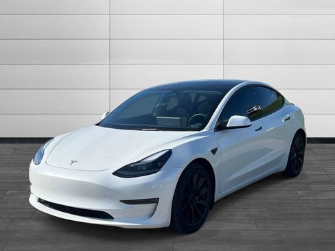 Used 2022 Tesla Model 3 Long Range AWD/4WD image 7