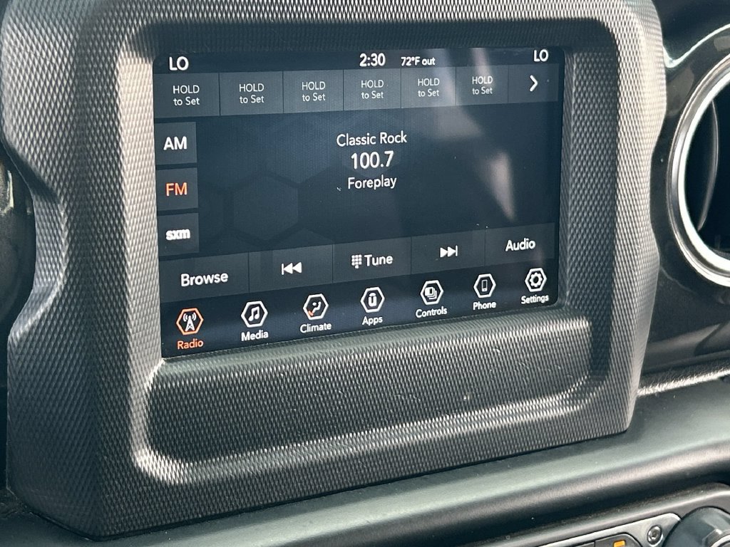 Used 2021 Jeep Wrangler Unlimited Sahara AWD/4WD image 13