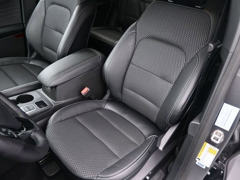 New 2024 Ford Escape SE image 22