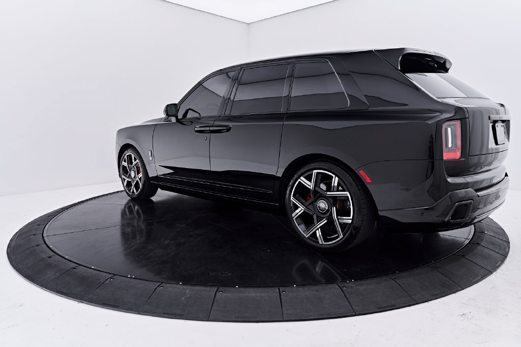 Used 2025 Rolls-Royce Cullinan Black Badge AWD/4WD image 12
