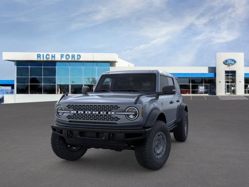 New 2025 Ford Bronco Badlands AWD/4WD image 2