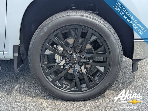 Used 2023 Chevrolet Silverado 1500 LT AWD/4WD image 10