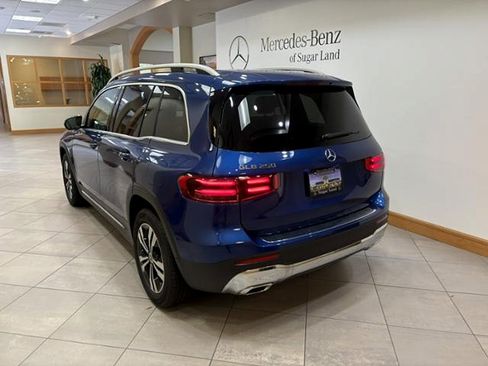 New 2026 Mercedes-Benz GLB 250 image 3