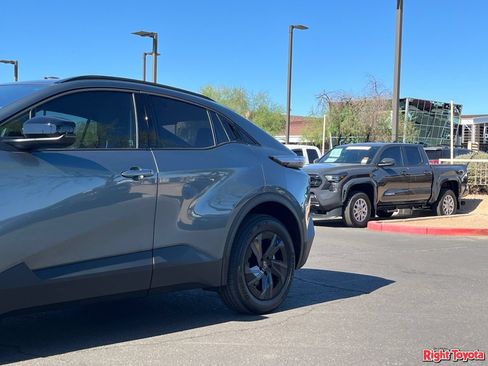 Certified 2026 Toyota C-HR w/ Cold Weather Package AWD/4WD image 10