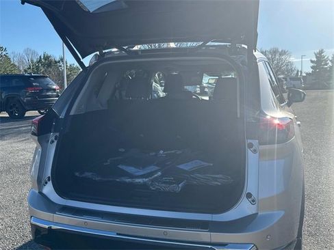 New 2026 Nissan Rogue Platinum w/ Platinum Premium Package image 13