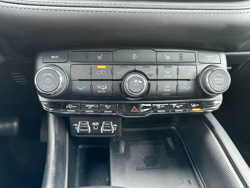 Used 2022 Dodge Durango GT AWD/4WD image 17