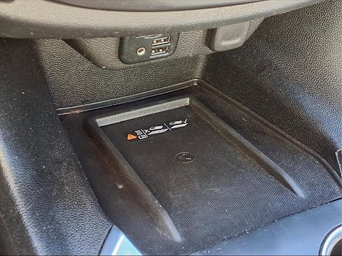 Used 2021 Chevrolet Traverse High Country image 16