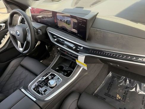 Used 2026 BMW X5 xDrive50e w/ Executive Package AWD/4WD image 11