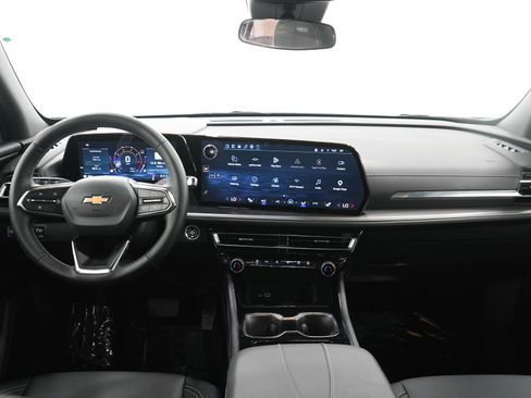 Used 2026 Chevrolet Traverse LT AWD/4WD image 17