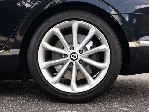 Used 2024 Bentley Flying Spur V8 AWD/4WD image 85