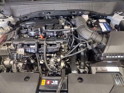 Certified 2024 Hyundai Kona Limited AWD/4WD image 9