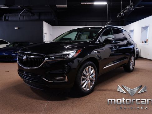 Used 2020 Buick Enclave Essence w/ LPO, Floor Liner Package image 3