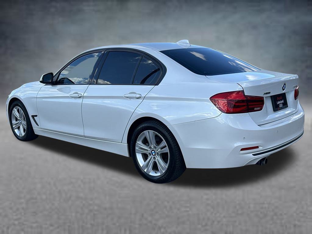 Used 2016 BMW 328i xDrive Sedan AWD/4WD image 3