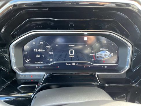 Used 2022 GMC Sierra 1500 SLT w/ SLT Convenience Package image 39