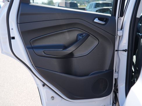 Used 2018 Ford Escape SE w/ SE Sync 3 Package AWD/4WD image 19