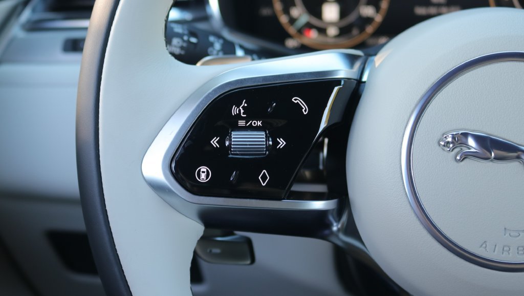 New 2026 Jaguar F-PACE R-Dynamic S AWD/4WD image 19