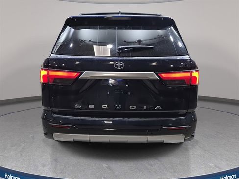 Used 2024 Toyota Sequoia Capstone image 7