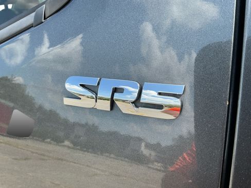 Used 2019 Toyota Tacoma SR5 AWD/4WD image 20
