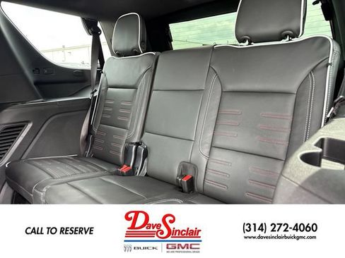 New 2026 GMC Yukon AT4 Ultimate AWD/4WD image 24