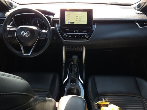 Used 2024 Toyota Corolla Cross AWD Hybrid w/ Convenience Package image 12
