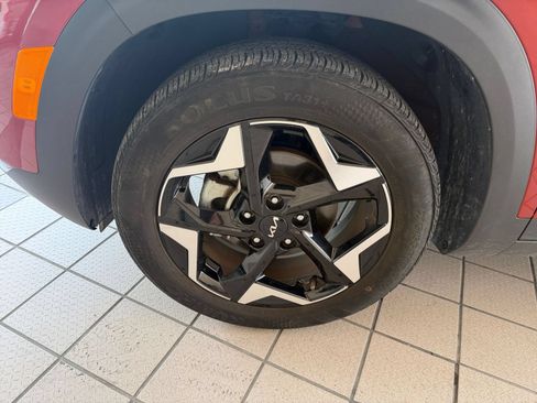 Used 2025 Kia Seltos S FWD image 20