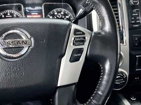 Used 2018 Nissan Titan PRO-4X AWD/4WD image 12