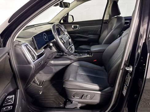Certified 2026 Kia Sorento SX AWD/4WD image 12