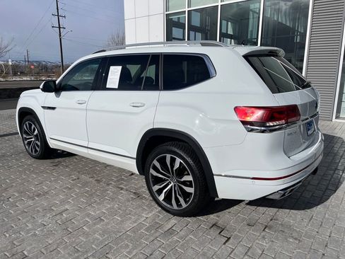 Used 2021 Volkswagen Atlas SEL Premium image 3