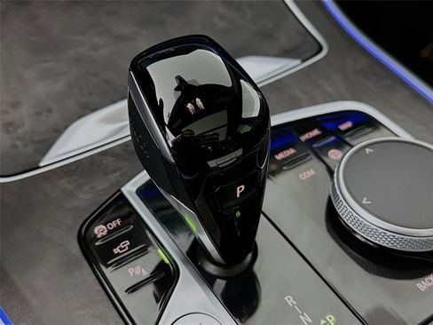 Used 2023 BMW X5 xDrive40i w/ Premium Package AWD/4WD image 15