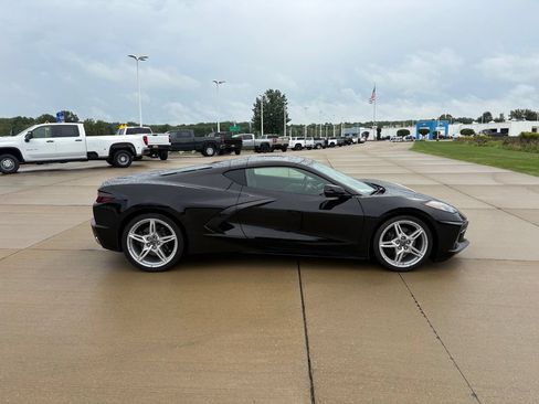 Used 2024 Chevrolet Corvette Stingray Preferred Cpe w/ 2LT RWD image 7