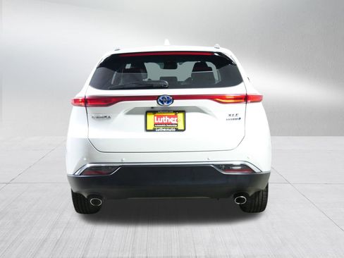 Used 2021 Toyota Venza XLE w/ Softex Package image 6