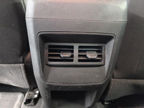 Used 2023 Chevrolet Colorado Trail Boss w/ Technology Package AWD/4WD image 23