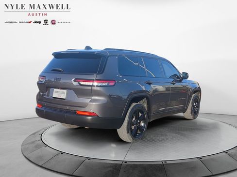 Used 2023 Jeep Grand Cherokee L Laredo RWD image 16