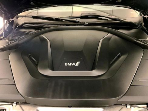 Certified 2023 BMW i4 eDrive35 w/ Premium Package RWD image 9