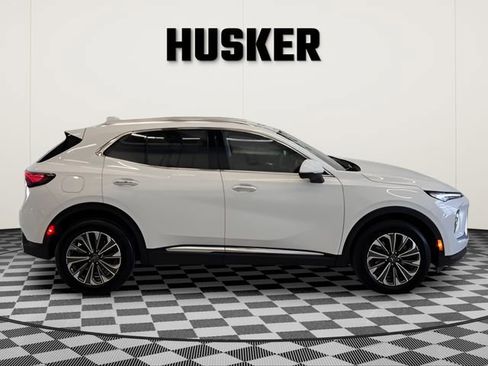 Used 2024 Buick Envision Preferred AWD/4WD image 2