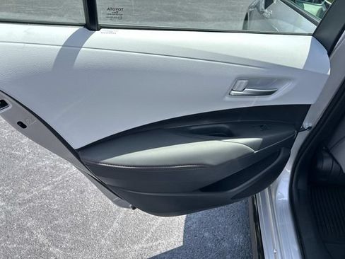 Used 2025 Toyota Corolla SE FWD image 17