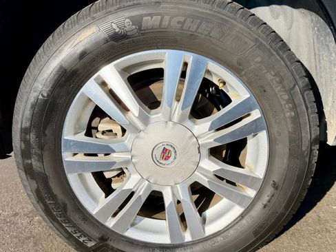 Used 2015 Cadillac SRX Luxury w/ Driver Awareness Package image 6