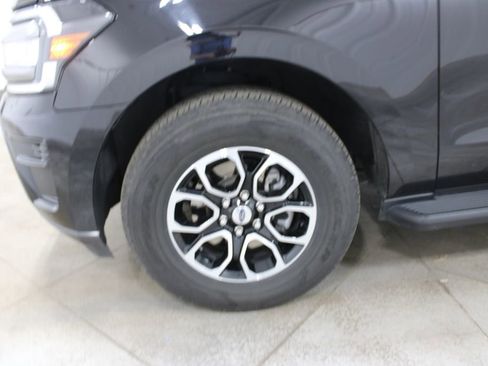 Used 2024 Ford Expedition XLT image 37
