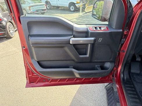 Used 2016 Ford F150 XLT w/ Equipment Group 302A Luxury image 12