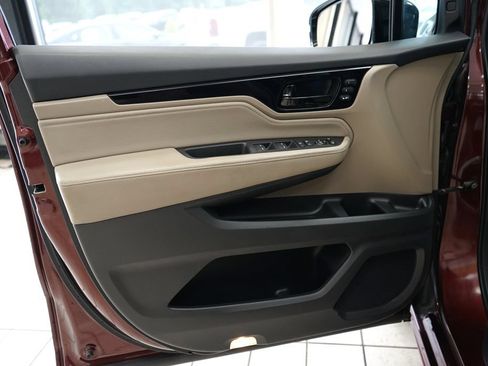 Used 2018 Honda Odyssey Elite image 25