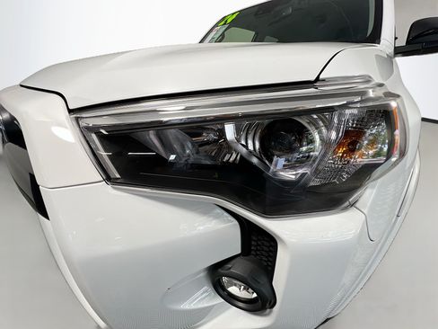 Used 2024 Toyota 4Runner SR5 RWD image 12